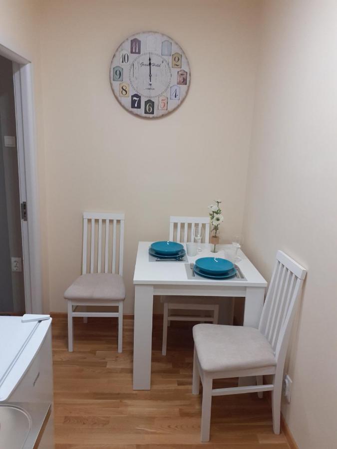 Apartment Marija Belgrad Exteriör bild