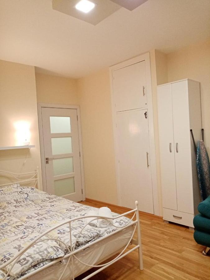 Apartment Marija Belgrad Exteriör bild